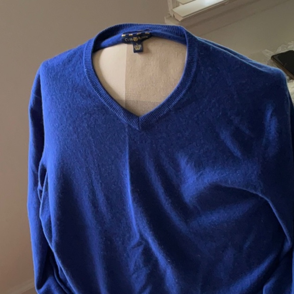 COPY - 2 ply 100% cashmere v-neck sweater